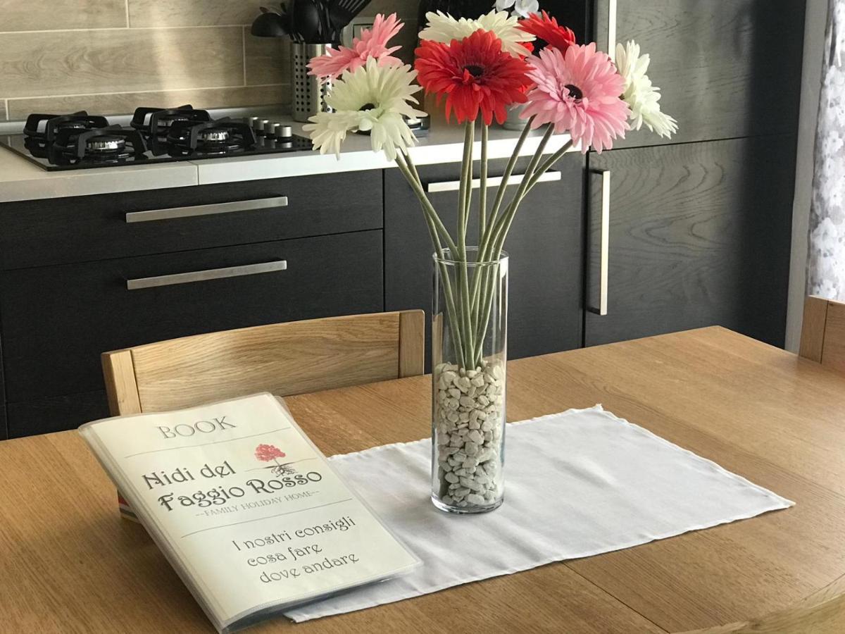 Nidi Del Faggio Rosso - Family Holiday Home Maresca ภายนอก รูปภาพ